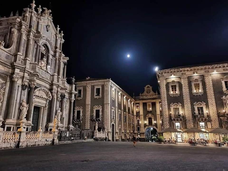 Апартаменты La Casa Del Mulino Катания Экстерьер фото